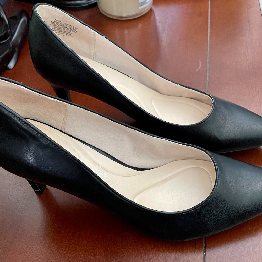 Rockport black leather pumps, size 7.5, wide width